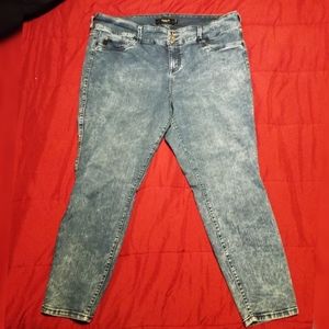 Acid Wash Skinny Jean Jeggings